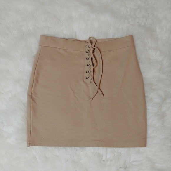Forever 21 Dresses & Skirts - Forever 21 tan Skirt